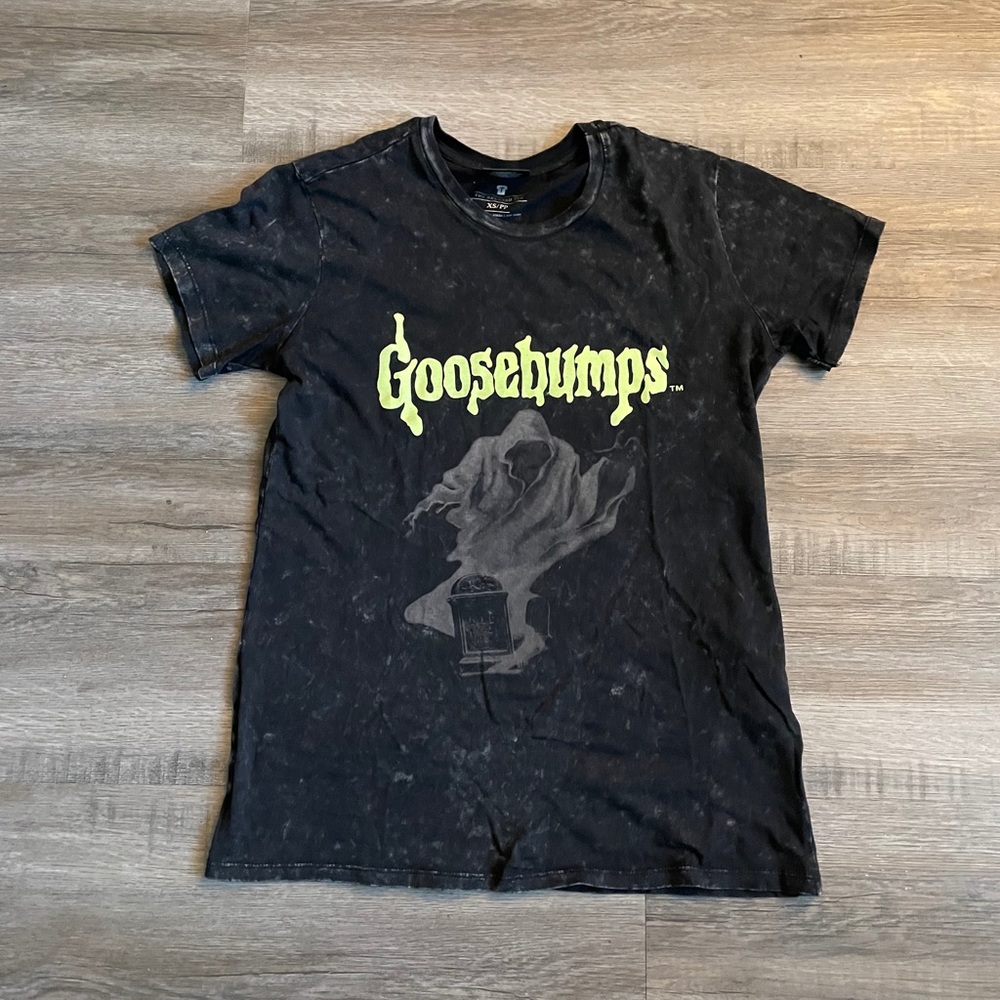Goosebumps glow-in-the-dark tee